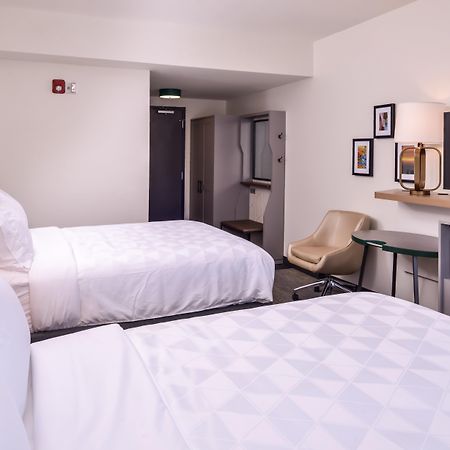 Holiday Inn Detroit Northwest - Livonia By Ihg Exterior photo