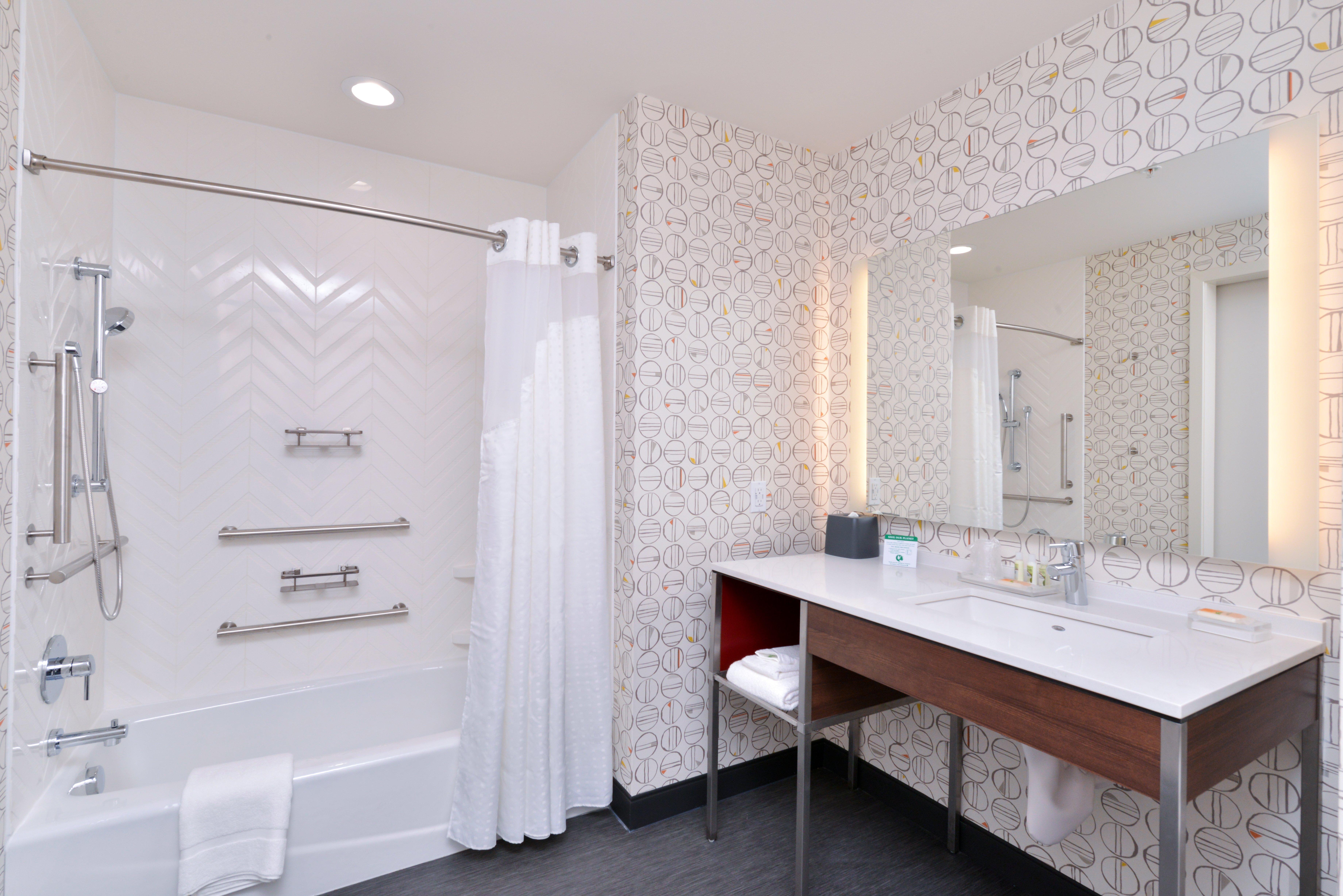 Holiday Inn Detroit Northwest - Livonia By Ihg Exterior photo