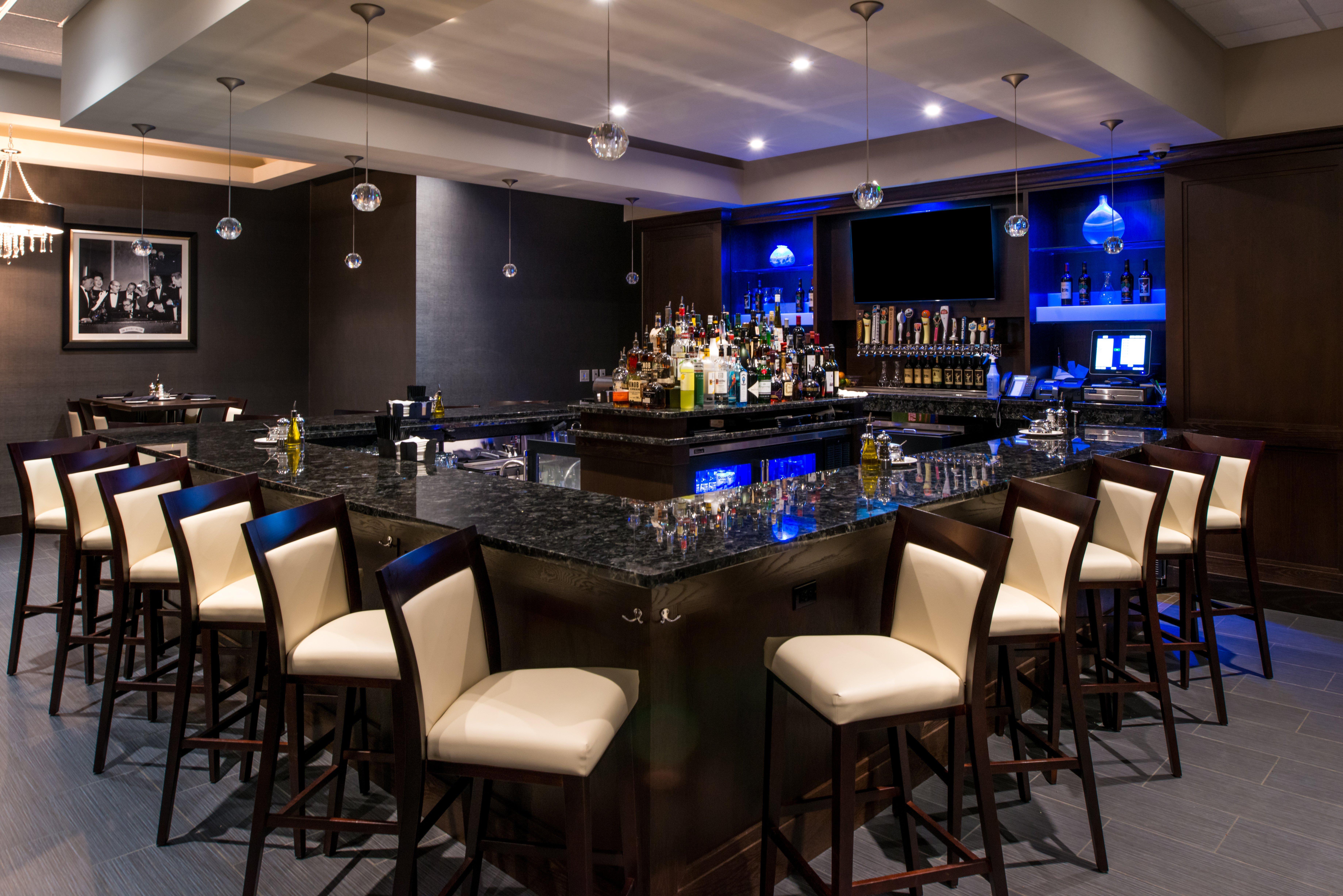 Holiday Inn Detroit Northwest - Livonia By Ihg Exterior photo