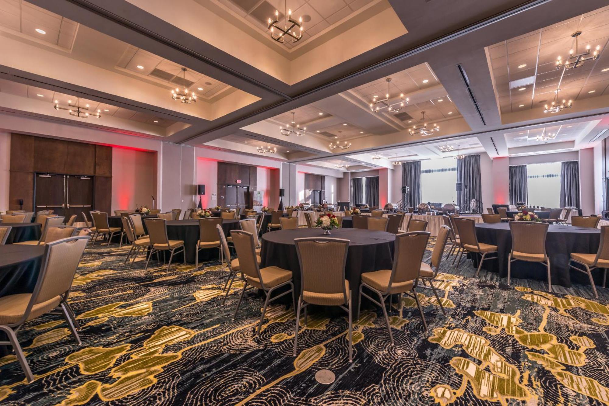 Holiday Inn Detroit Northwest - Livonia By Ihg Exterior photo