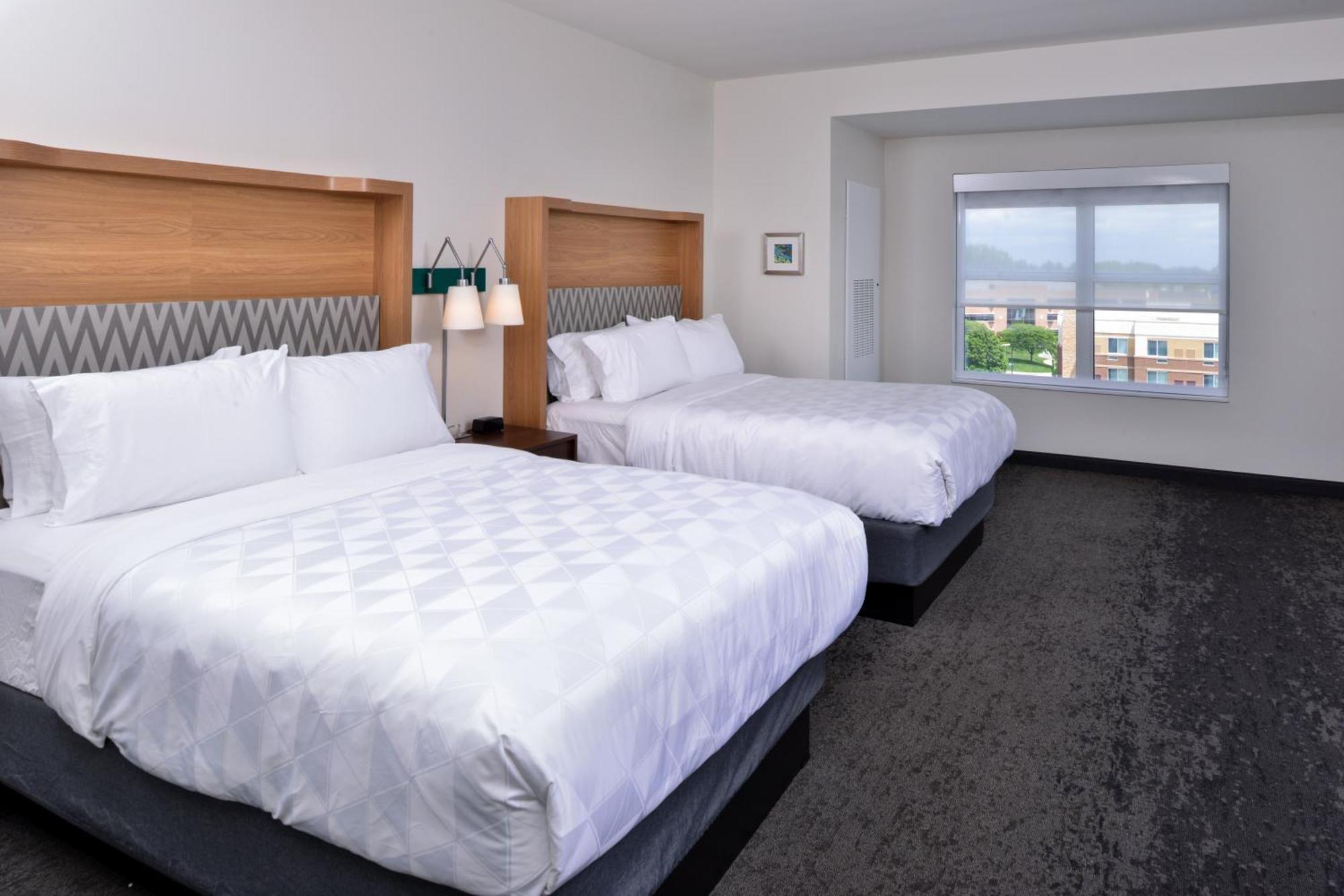 Holiday Inn Detroit Northwest - Livonia By Ihg Exterior photo