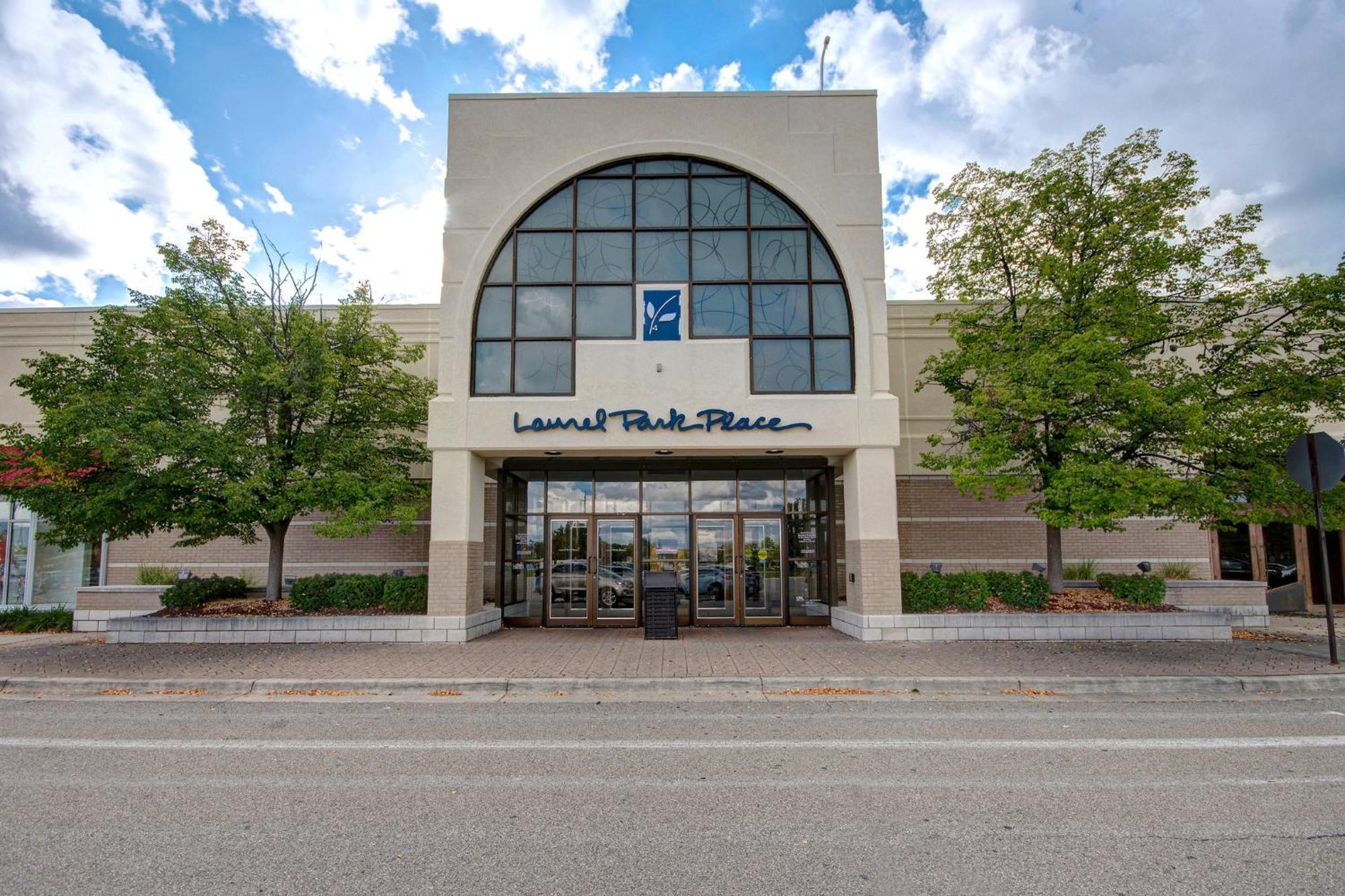 Holiday Inn Detroit Northwest - Livonia By Ihg Exterior photo