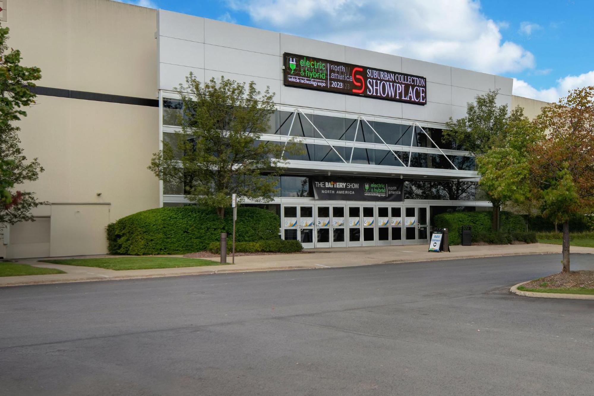 Holiday Inn Detroit Northwest - Livonia By Ihg Exterior photo
